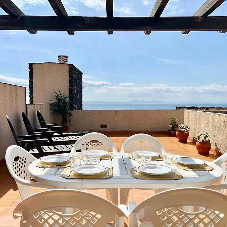 Apartmán Frente Al Mar Con Piscina
